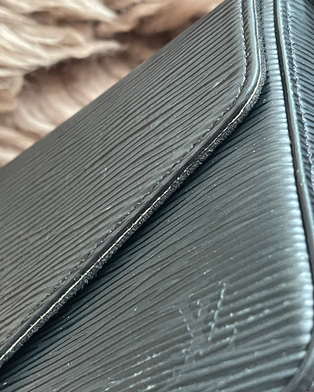 Preloved Authentic Louis Vuitton Félicie Pochette in Black Epi Leather