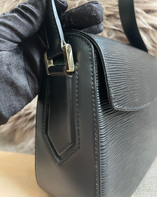 Preloved Authentic Louis Vuitton Epi Buci Crossbody Bag
