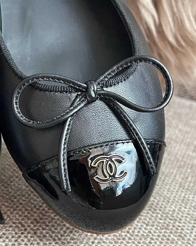 Preloved Authentic Chanel Ballet Flats — Black Lambskin & Patent Cap Toe (Size 35½)