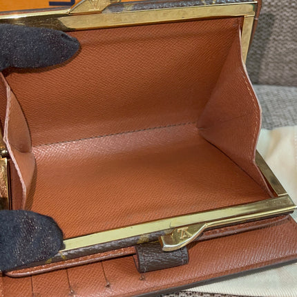 Preloved Authentic Louis Vuitton Monogram French Purse Wallet