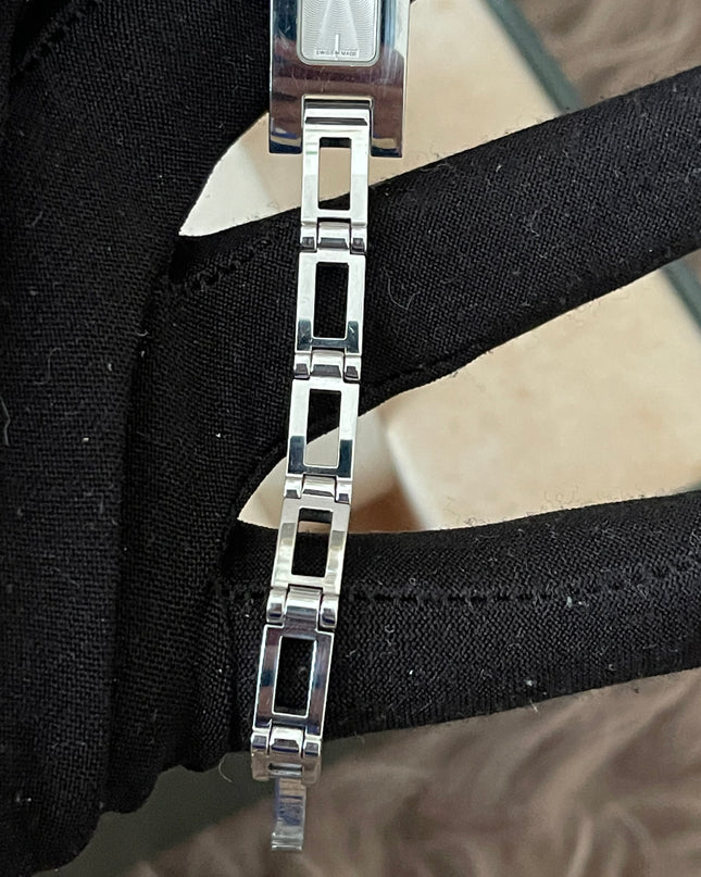 Preloved Authentic RANK AB Gucci Silver Stainless Steel 3900L watch 12 mm