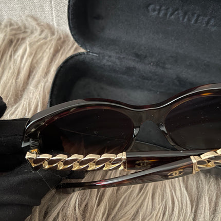 Preloved Authentic Chanel Square Chain Sunglasses