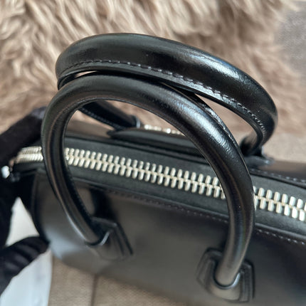 Preloved Authentic Givenchy Mini Antigona Bag Black Calf Leather
