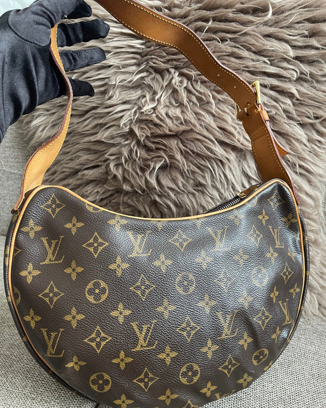 Preloved Authentic Louis Vuitton Croissant MM