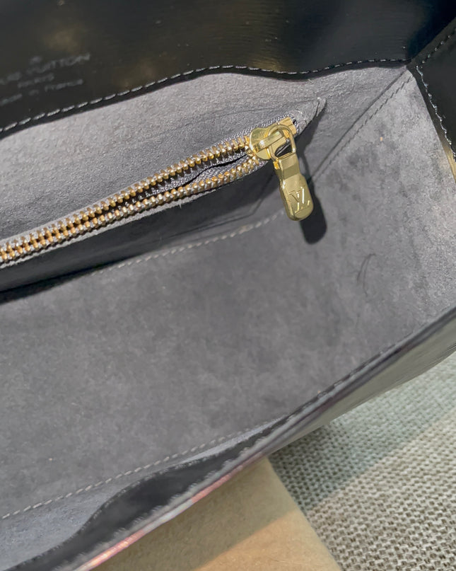 Preloved Authentic Louis Vuitton Epi Buci Crossbody Bag
