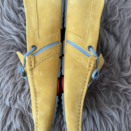 Preloved Authentic Tod's Gommino driving loafers sz 6 mens