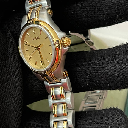 Preloved Authentic Gucci (Vintage) Gold Dial Tone Watch