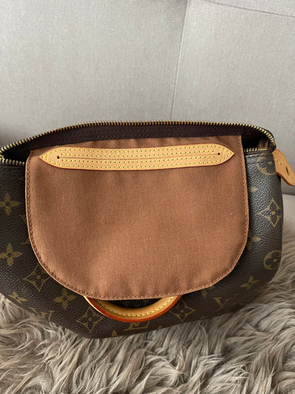 Preloved Authentic Louis Vuitton Speedy 25