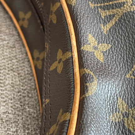 Preloved Authentic Louis Vuitton Croissant MM