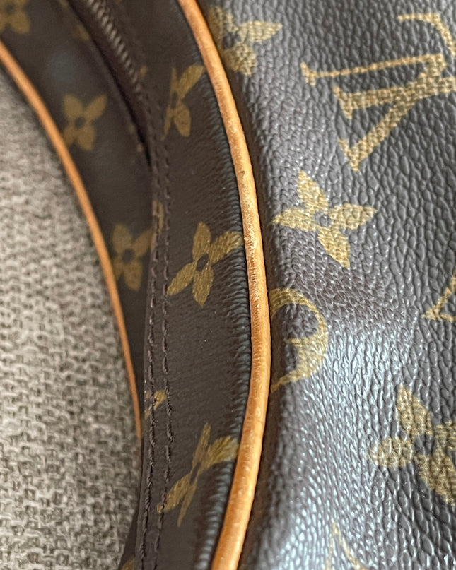 Preloved Authentic Louis Vuitton Croissant MM