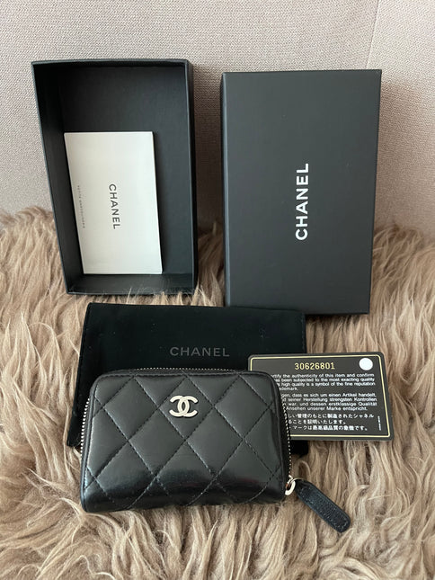 Preloved Authentic Chanel Classic Zipped Coin Purse