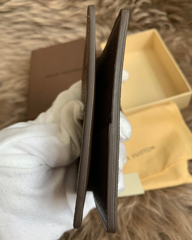 LOUIS VUITTON
Damier Ebene Canvas Pocket Organizer