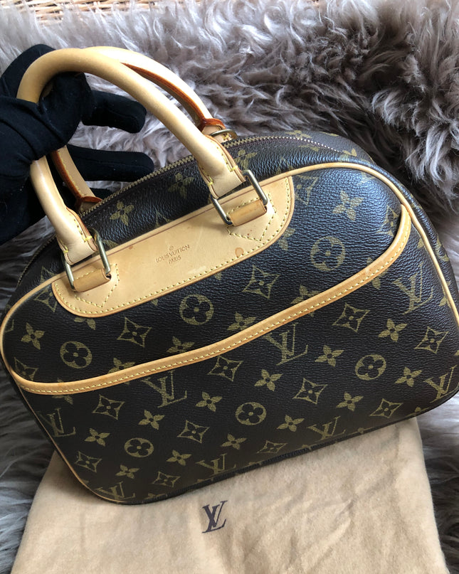 Preloved LOUIS VUITTON Monogram Trouville