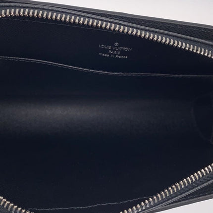 Preloved Authentic LOUIS VUITTON Baikal_Taiga/Leather/Black