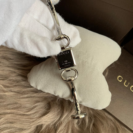 Gucci Tornavoni Women's Watch, 0.7 inch (18 mm), Quartz, White Pearl YA120517