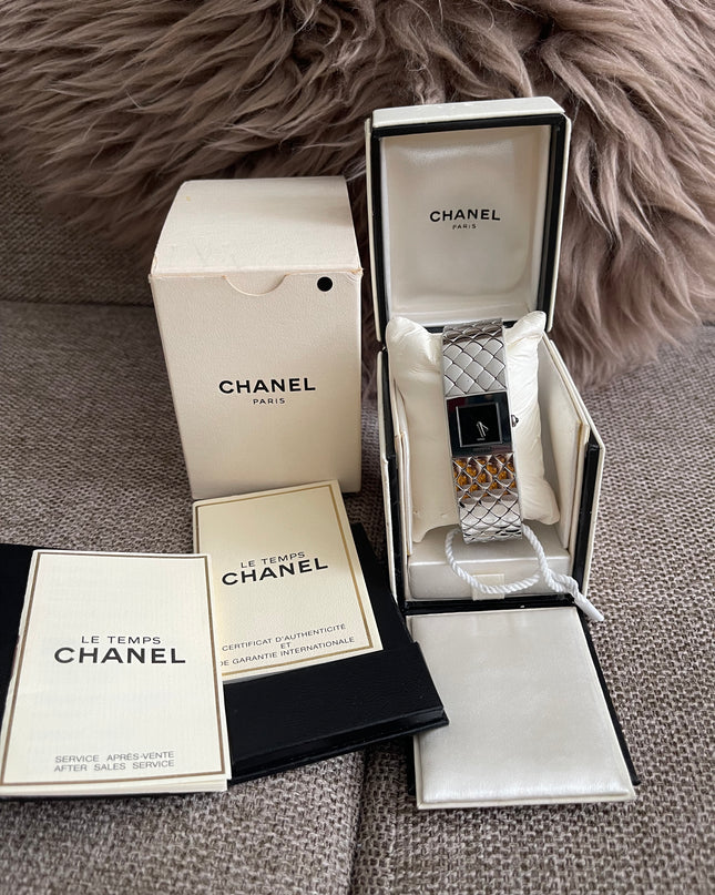 Preloved Authentic Chanel Matelassé Bangle Watch – Silver/Black Dial | Full Set