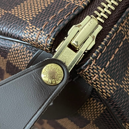 Preloved Authentic Louis Vuitton Speedy 30 handbag in the classic Damier Ebene