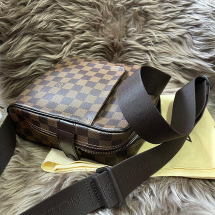 BIG DROP!! Preloved Louis Vuitton 2004 Olav PM shoulder bag