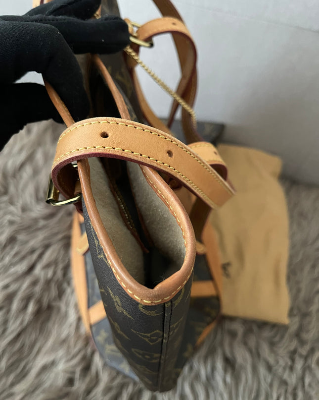 Preloved Authentic Rank B- Louis Vuitton Pre-Owned 2004 GM monogram bucket bag