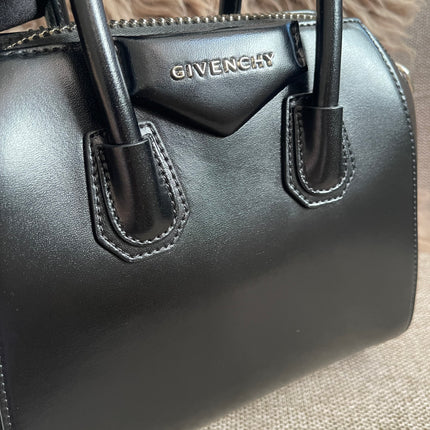 Preloved Authentic Givenchy Mini Antigona Bag Black Calf Leather
