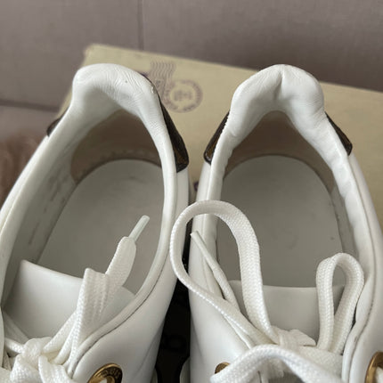 Preloved Authentic Louis Vuitton Frontrow sneakers sz35
