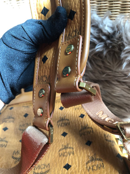 Preloved  MCM Stark Side Studs Backpack