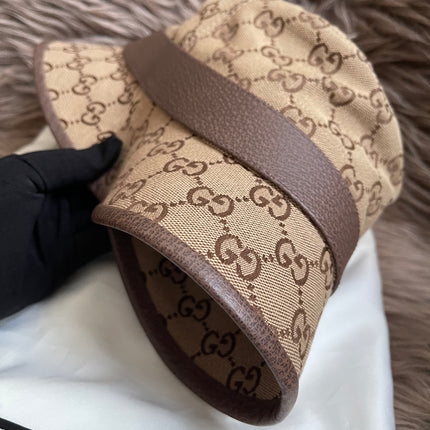 UNUSED GUCCI GG CANVAS BUCKET HAT