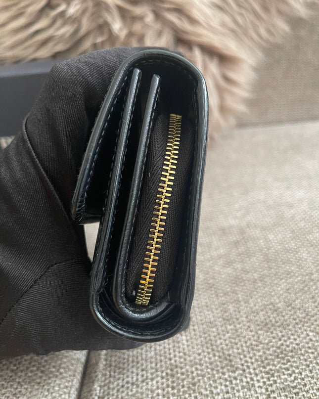 Preloved Authentic Prada Vitello Move Triangle Logo Trifold Wallet – Black