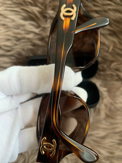 Chanel 2000s CC tortoiseshell sunglasses