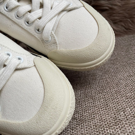 Preloved Authentic Celine Alan Sneaker with Triomphe in Canvas Off-White