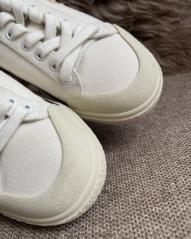Preloved Authentic Celine Alan Sneaker with Triomphe in Canvas Off-White