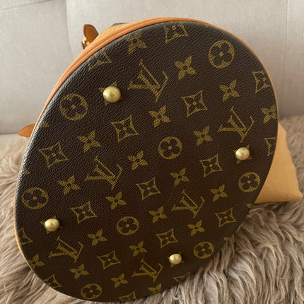 Preloved Authentic Rank B- Louis Vuitton Pre-Owned 2004 GM monogram bucket bag