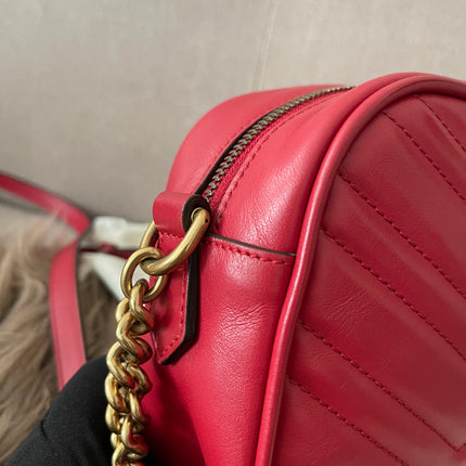 Preloved Authentic Gucci GG Marmont Camera Bag