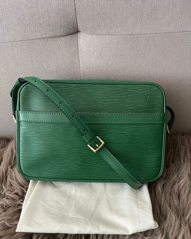 Preloved Authentic  Louis Vuitton Epi Trocadero 27