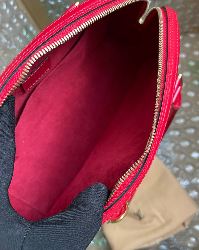 Preloved Louis Vuitton Red Epi Jasmin Handbag w/provided strap