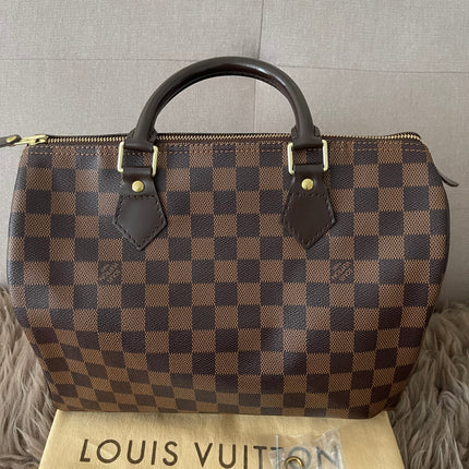 Preloved Authentic Louis Vuitton Speedy 30 handbag in the classic Damier Ebene