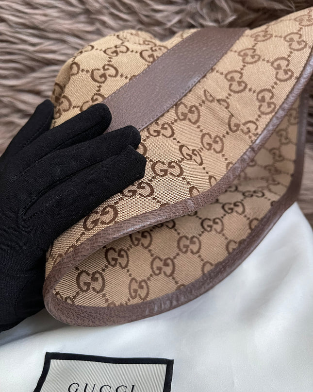 UNUSED GUCCI GG CANVAS BUCKET HAT