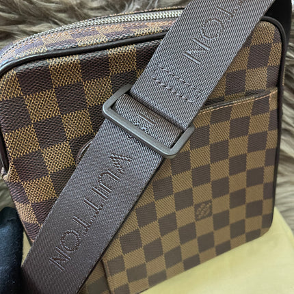 BIG DROP!! Preloved Louis Vuitton 2004 Olav PM shoulder bag