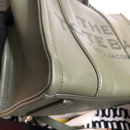 Preloved Marc Jacobs the medium leather tote bag in Green