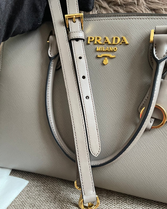 Preloved Authentic Prada Saffiano Lux Tote