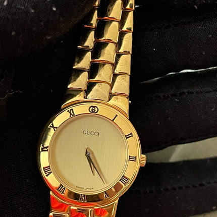 Preloved Authentic Gucci (Vintage) Gold tone metal watch