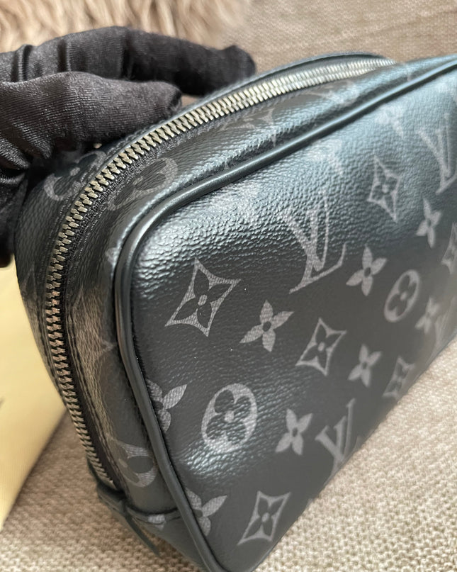 Preloved Authentic Louis Vuitton Monogram Eclipse Toiletry Pouch 25