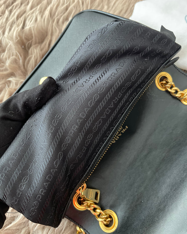 Preloved Authentic Pattina Flap Shoulder Bag Saffiano Leather Small crossbody bag