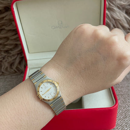 Preloved Authentic Omega Constellation 22.5 mm, Steel - Yellow Gold on Steel - Gold Full Bar