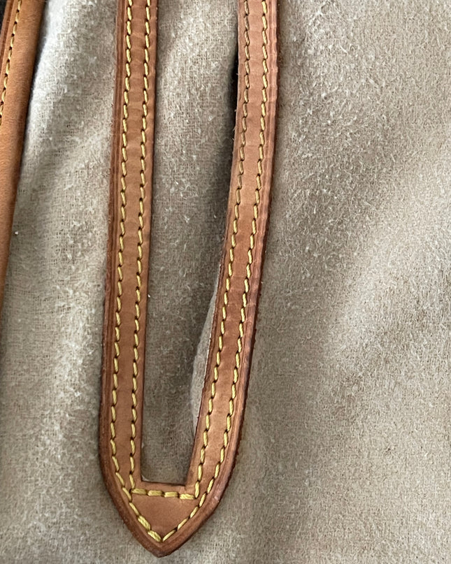 Preloved Authentic Rank B- Louis Vuitton Pre-Owned 2004 GM monogram bucket bag