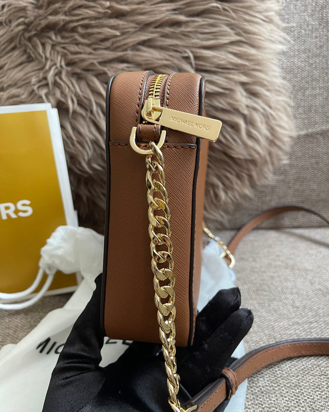 Preloved Authentic Michael Kors Jet Set Large Crossbody – Luggage Saffiano Leather, Gold Chain (Brand New)