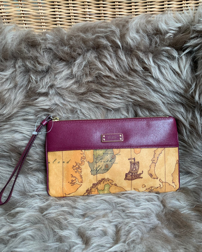 Prima Classe Alviero Martini Wristlet