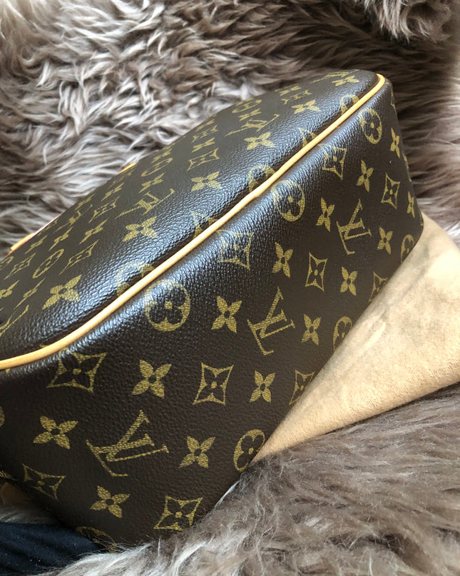 Preloved LOUIS VUITTON Monogram Trouville