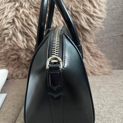 Preloved Authentic Givenchy Mini Antigona Bag Black Calf Leather