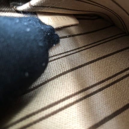 Preloved Louis Vuitton Monogram Neverfull Pouch